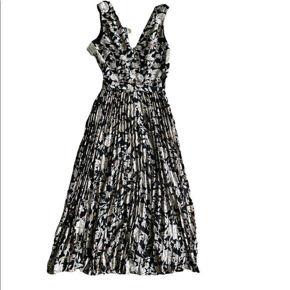 CHELSEA28 Women's Floral Surplice Sleeveless Dress S - Picture 2 of 7